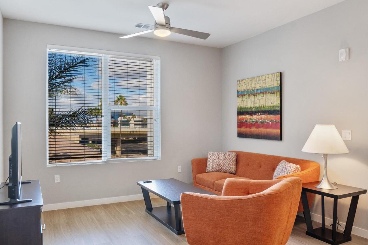 Stay Gia Modern 2 Bedroom Apartment With Swimming Pool Apartment